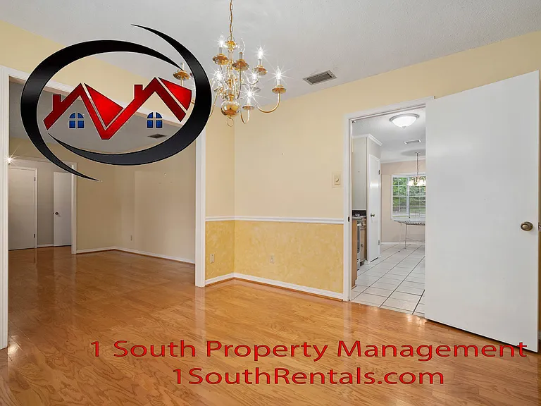 2205 Woodhillcrest Dr — Photo 10
