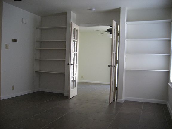 5th image of 2519 Broadway St APT 103