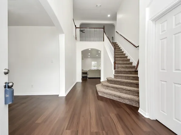 915 Hinsdale, Magnolia, TX 77354