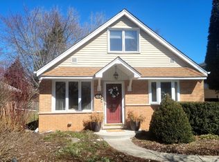 414 W Windsor Ave, Lombard, IL