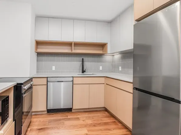 205 Cabrini Boulevard image 7 of 13