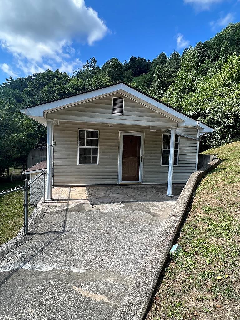 418 Rockyrail Cir, Bulan, KY 41722 | Zillow