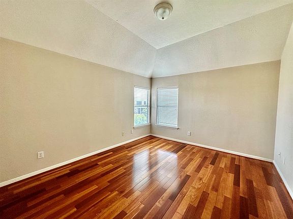 4th image of 6811 Sable River Ct
