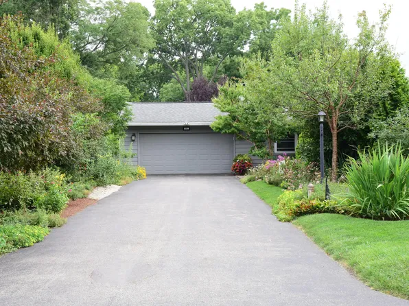 961 Lynbrook Rd, Columbus, OH 43235