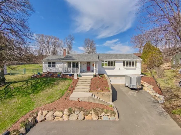 2 Saybrook Cir, South Hadley, MA 01075