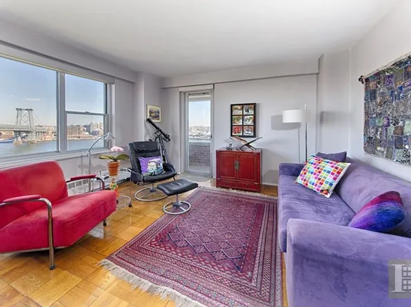 473 Fdr Drive image 1 of 8