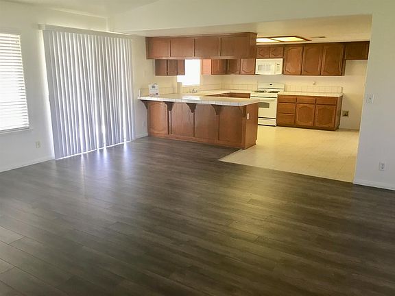 4th image of 12569 Coronado Ln
