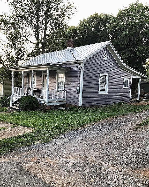 1st image of 106 Willow St