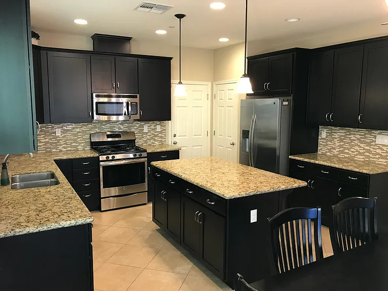 5290 Hom Dr — Photo 3