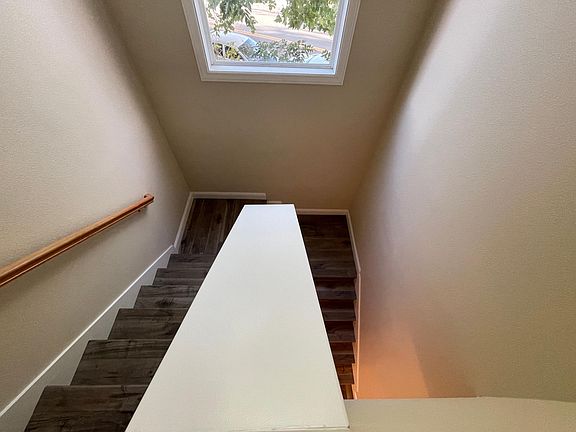 4th image of 5266 Vera Ln