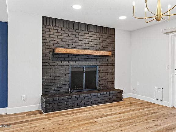 4th image of 1142 E El Camino Drive