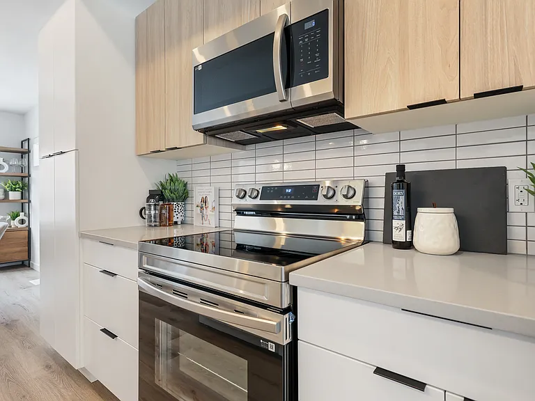1534 Bayside Ave SW — Photo 14