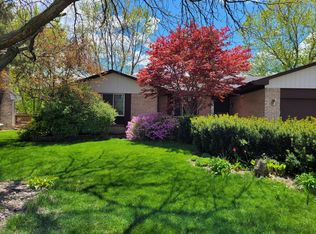 34527 Princeton St, Farmington, MI