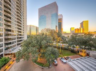 15 Greenway Plz Unit 10G, Houston, TX 77046