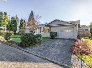 261 E 13th St, Lafayette, OR 97127