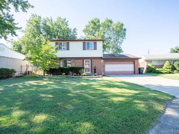 9372 Elaine Ct, Taylor, MI 48180