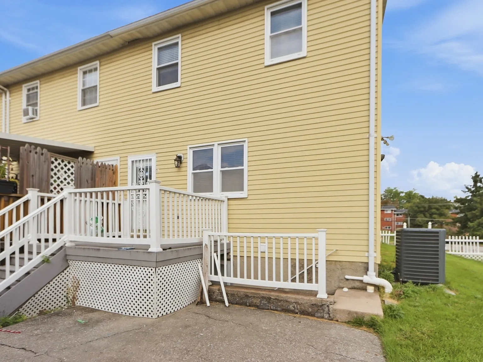 1 bed, 1.5 bath, $1,000 — Photo 4