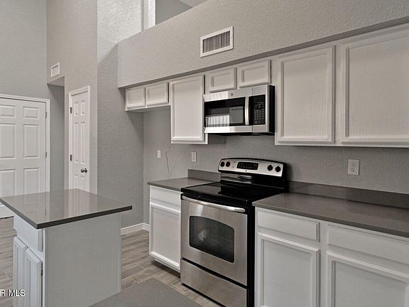 4th image of 7637 Le Conte Dr