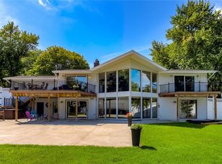 3217 SW 35th St, Des Moines, IA 50321