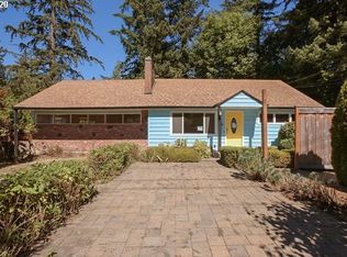 937 Country Club Rd, Lake Oswego, OR 97034