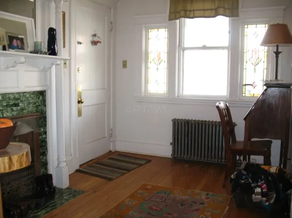 92 Powder House Blvd #92, Somerville, MA 02144