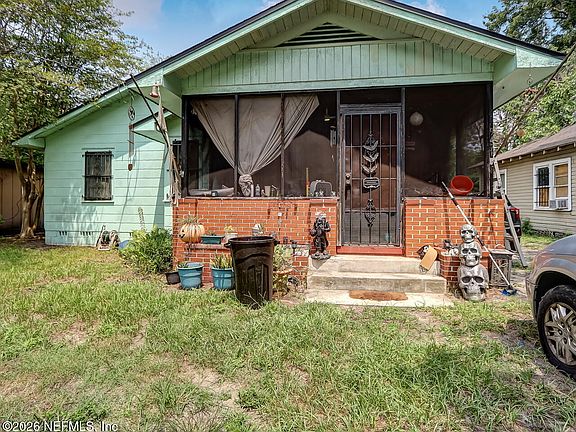 4th image of 947 MAYNARD Street