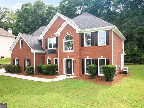 3932 E Saddleridge Dr, Lithonia, GA 30038