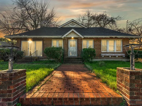 220 E Franklin St, Hillsboro, TX 76645