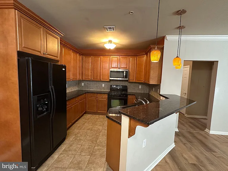 416 Masterson Ct — Photo 13