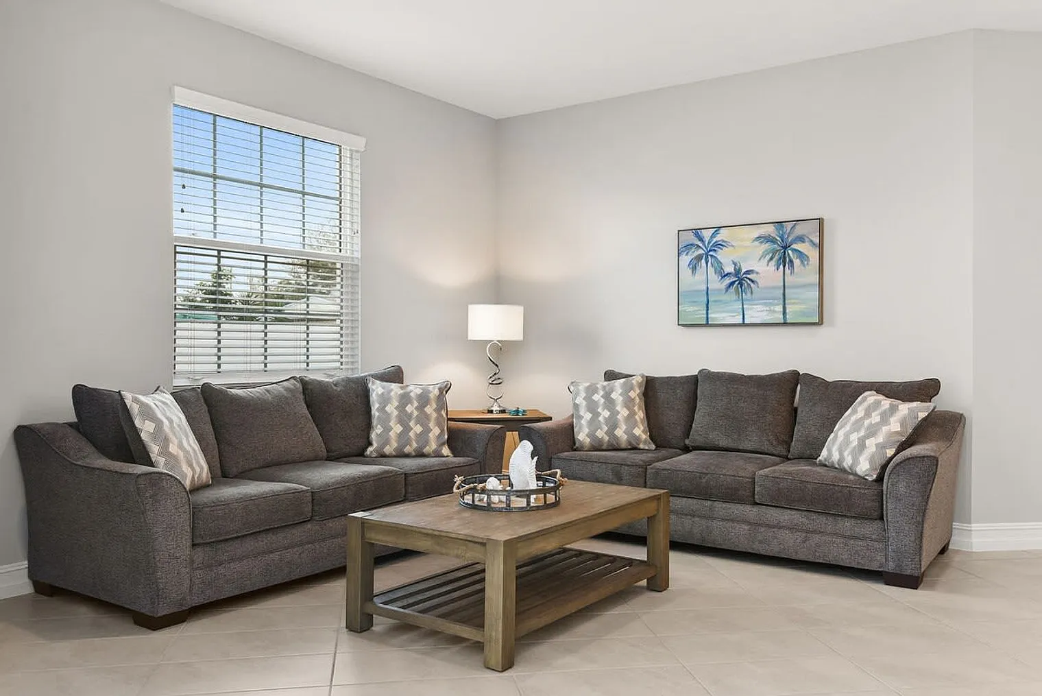 5 bed, 4.0 bath, 3541 sqft, $5,275 — Photo 1