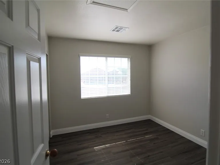 916 Clubview Dr — Photo 32