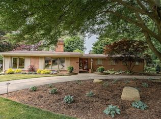 2924 Parkwood Dr, Stow, OH 44224