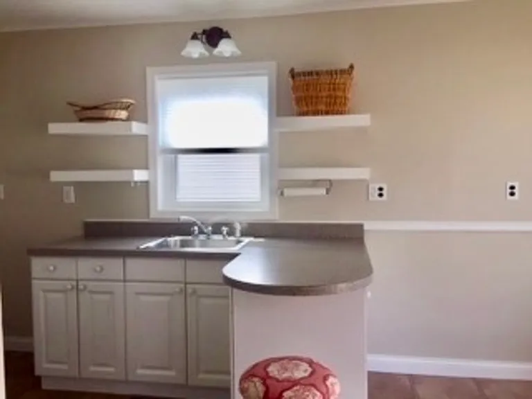 344 Staples St — Photo 11