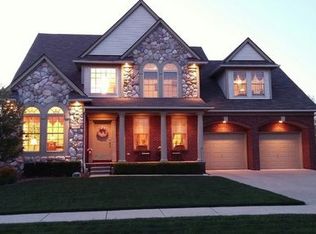 19585 Slate Dr, Macomb, MI 48044