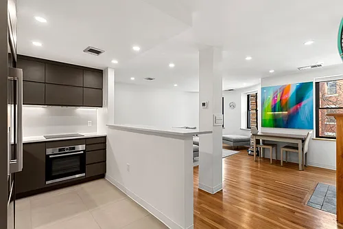 84 Gainsborough St Photo 1