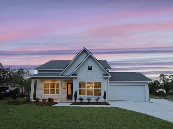 12451 Arceneaux Ln, Geismar, LA 70769