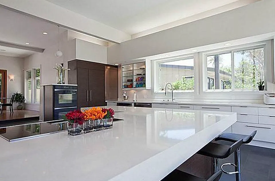5 bed, 5728 sqft, $29,500 — Photo 4