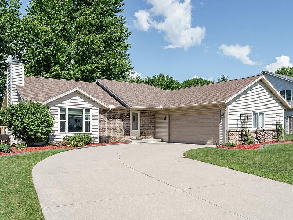 1st image of 706 Woodbridge TRAIL