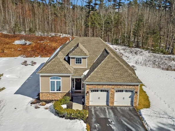 32 Pine Tree Dr #32, Methuen, MA 01844