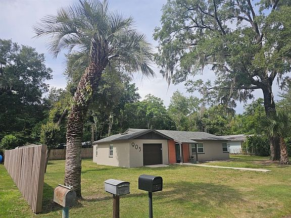 2nd image of 903 NW 33rd Ave