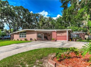 1407 Park Dr, Leesburg, FL 34748