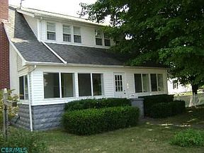 3rd image of 181 E Coshocton St
