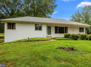 2464 Kelly Rd, Warrington, PA 18976