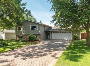 6543 Meadowlark Ln N, Maple Grove, MN 55369