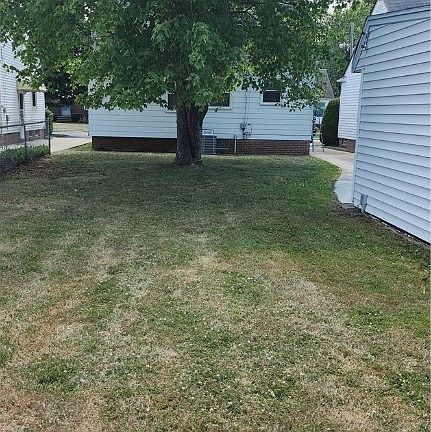 4th image of 20461 Goller Ave