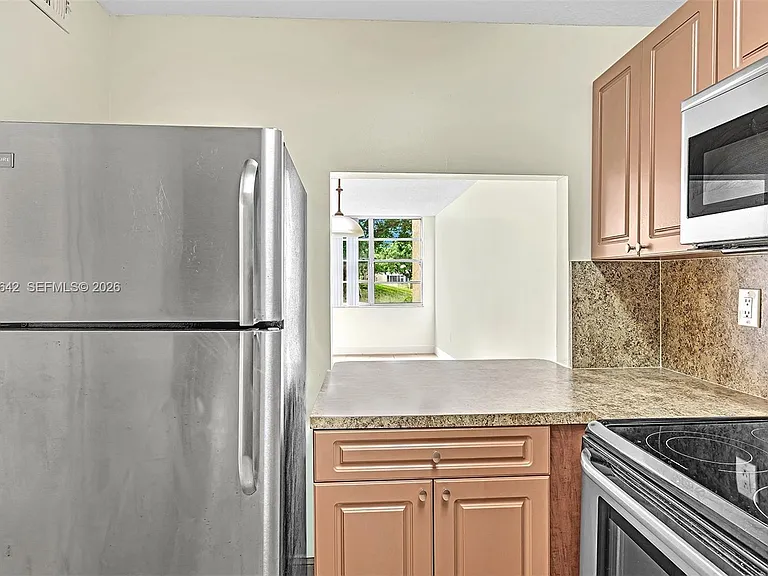 9410 Tangerine Pl #105 — Photo 10