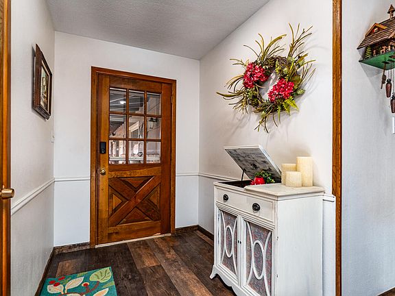 5th image of 210 Comanche Trl