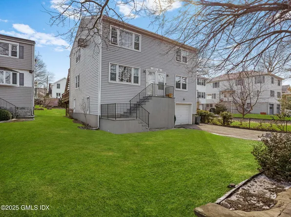 171 1/2 Henry St, Greenwich, CT 06830