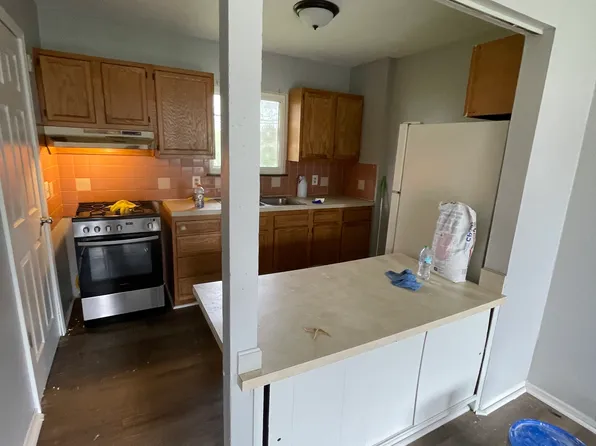 (undisclosed Address), Canton, OH 44718