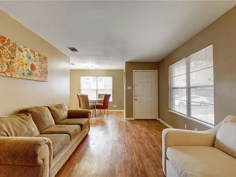 507 Bellevue Pl #B — Photo 7